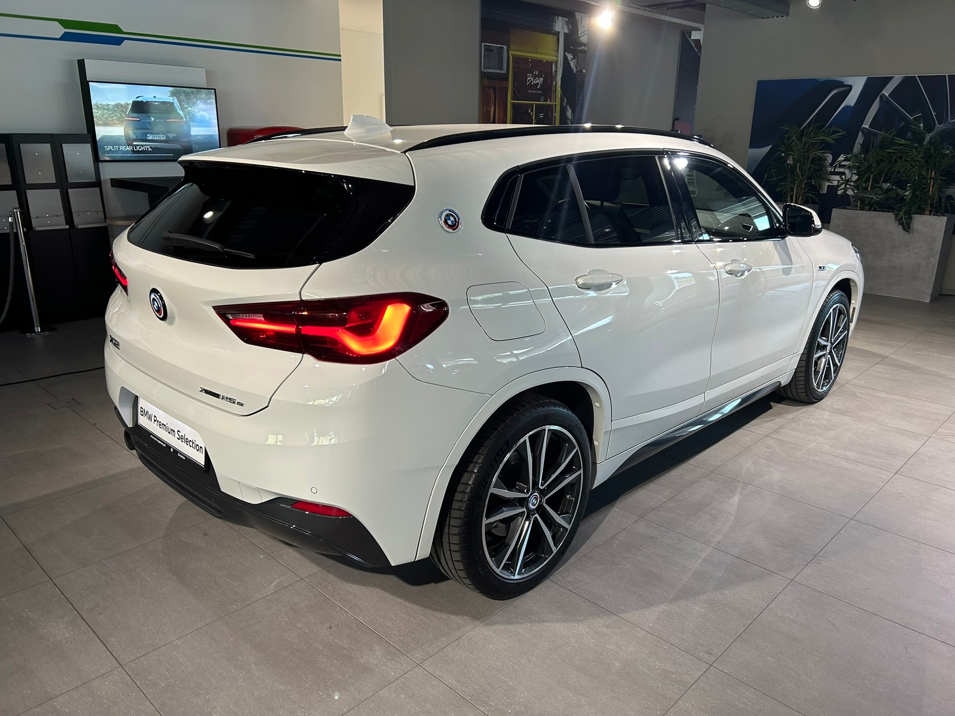 BMW X2 xDrive 25e M Sport Steptronic-image-13