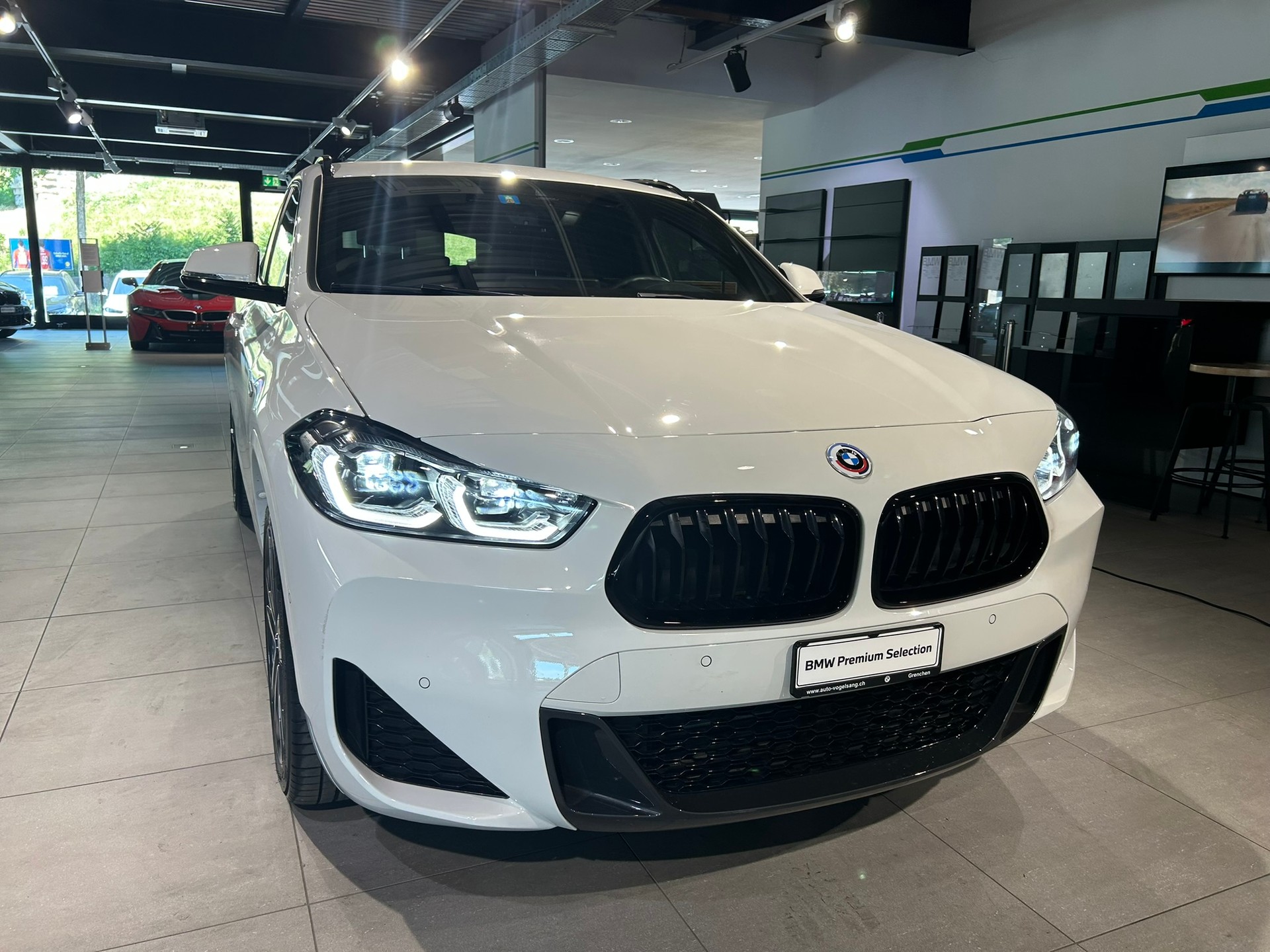 BMW X2 xDrive 25e M Sport Steptronic-image-5