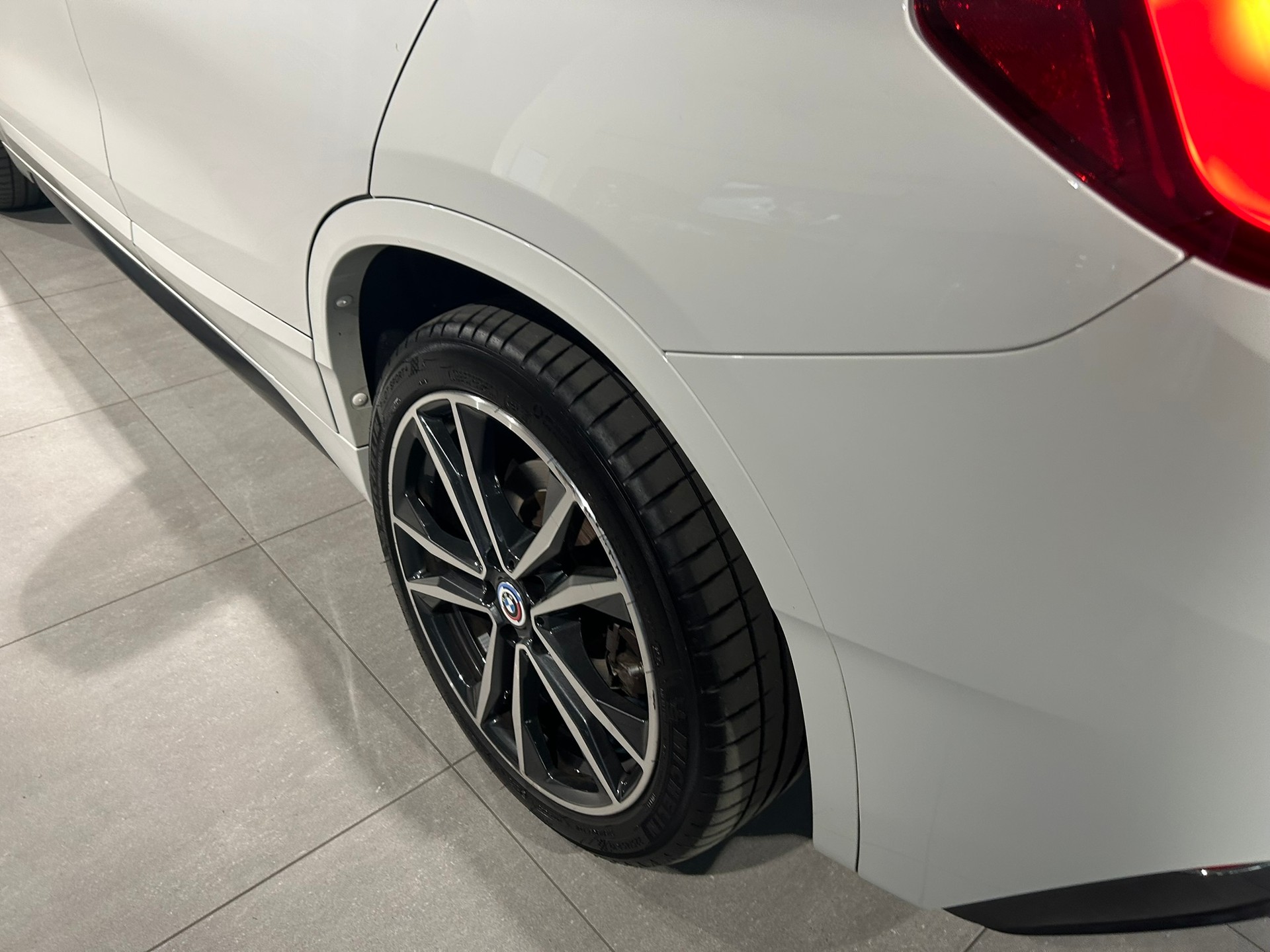 BMW X2 xDrive 25e M Sport Steptronic-image-19