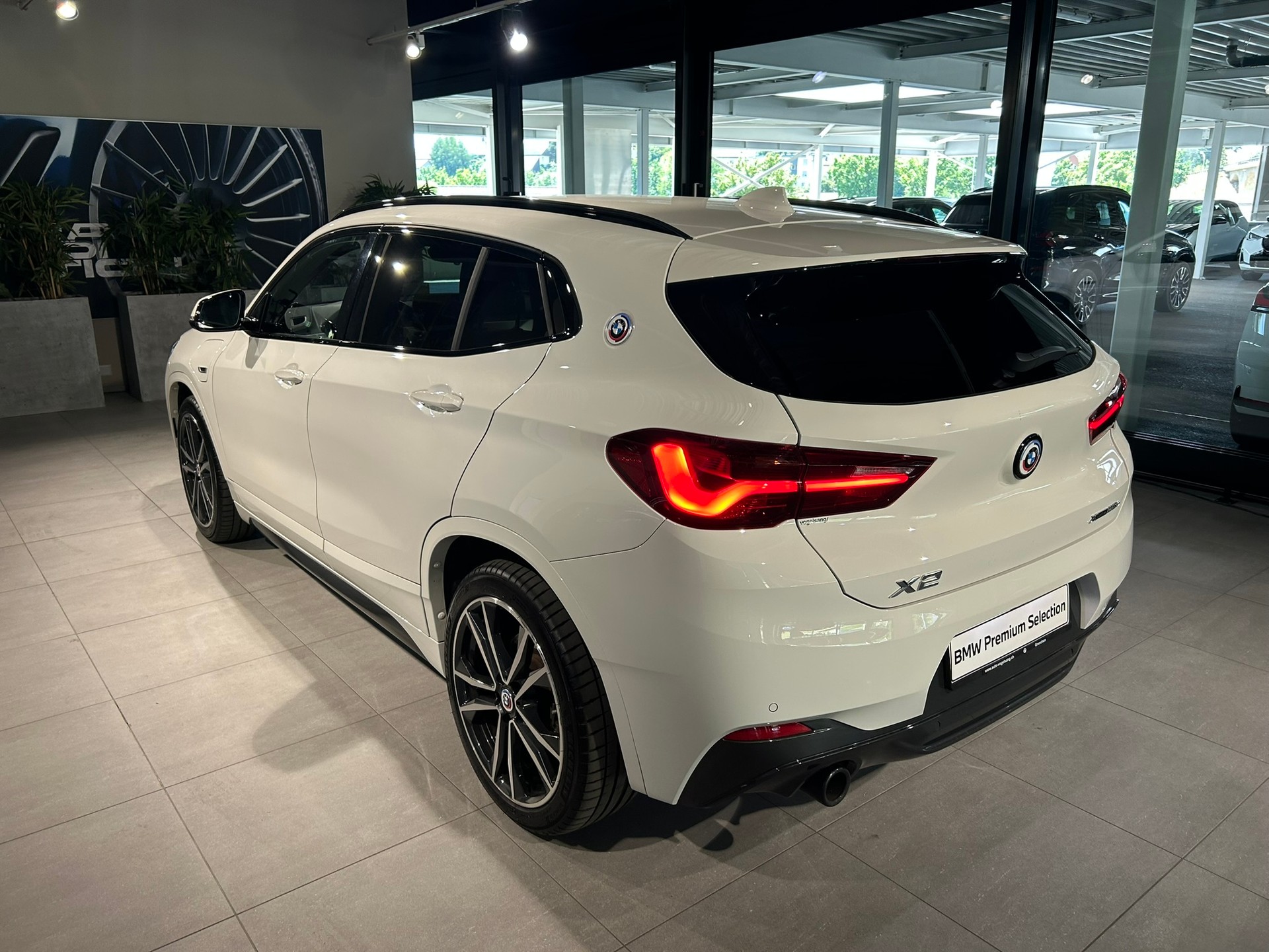 BMW X2 xDrive 25e M Sport Steptronic-image-9