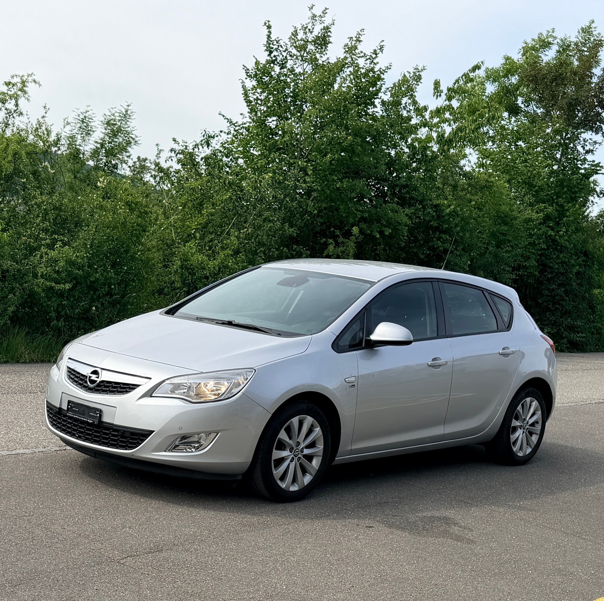 OPEL 1.6 eTEC Anniversary-image-1