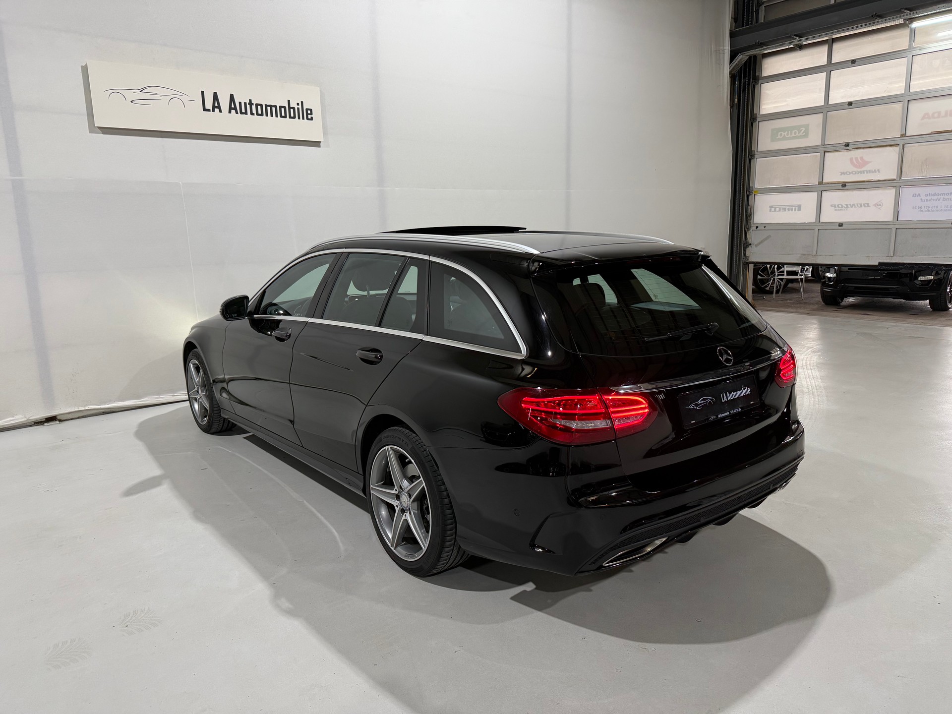 MERCEDES-BENZ C 200 AMG Line 4Matic 7G-Tronic-image-8
