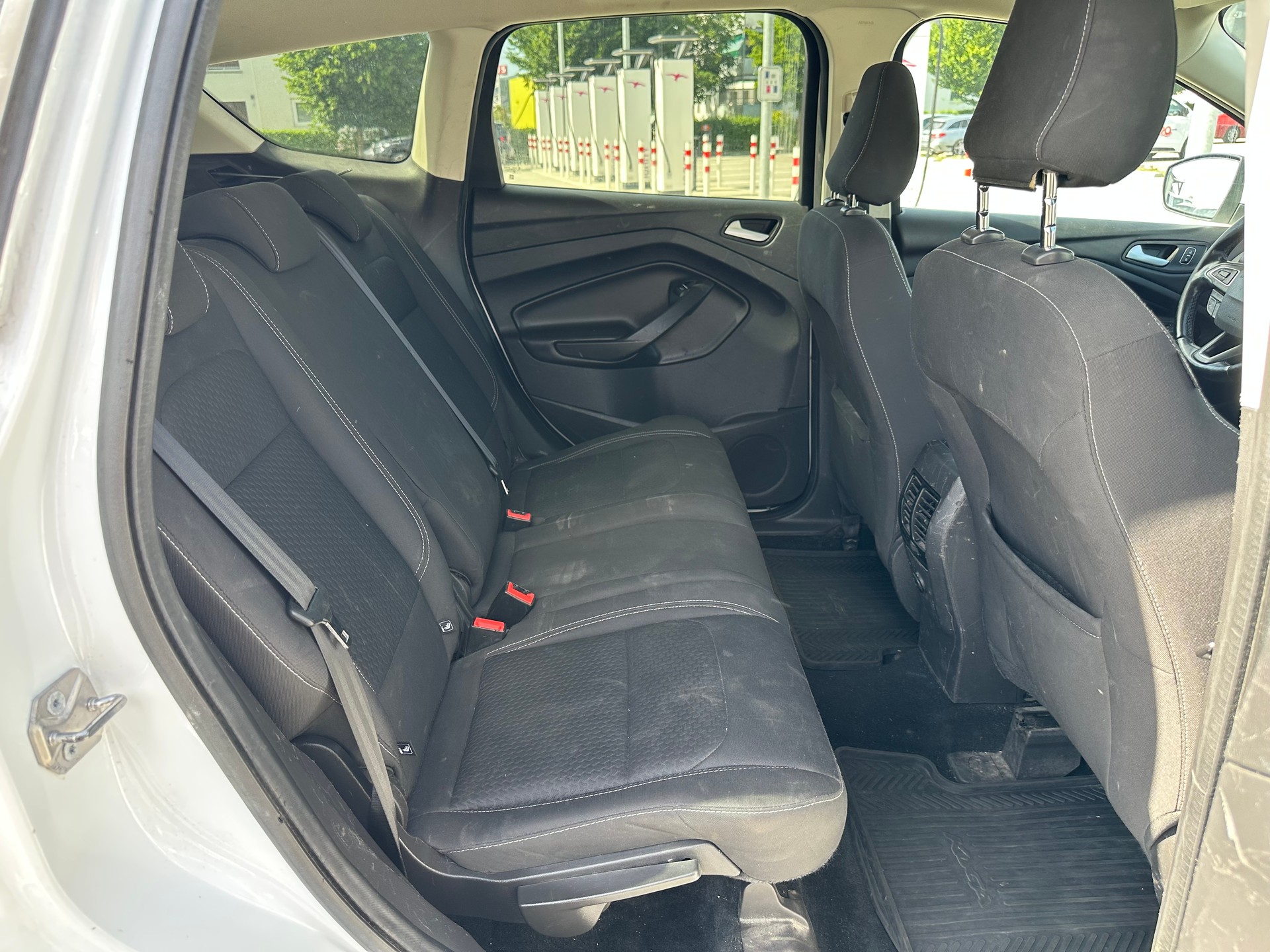 FORD Kuga 2.0 TDCi ST Line 4WD PowerShift-image-6