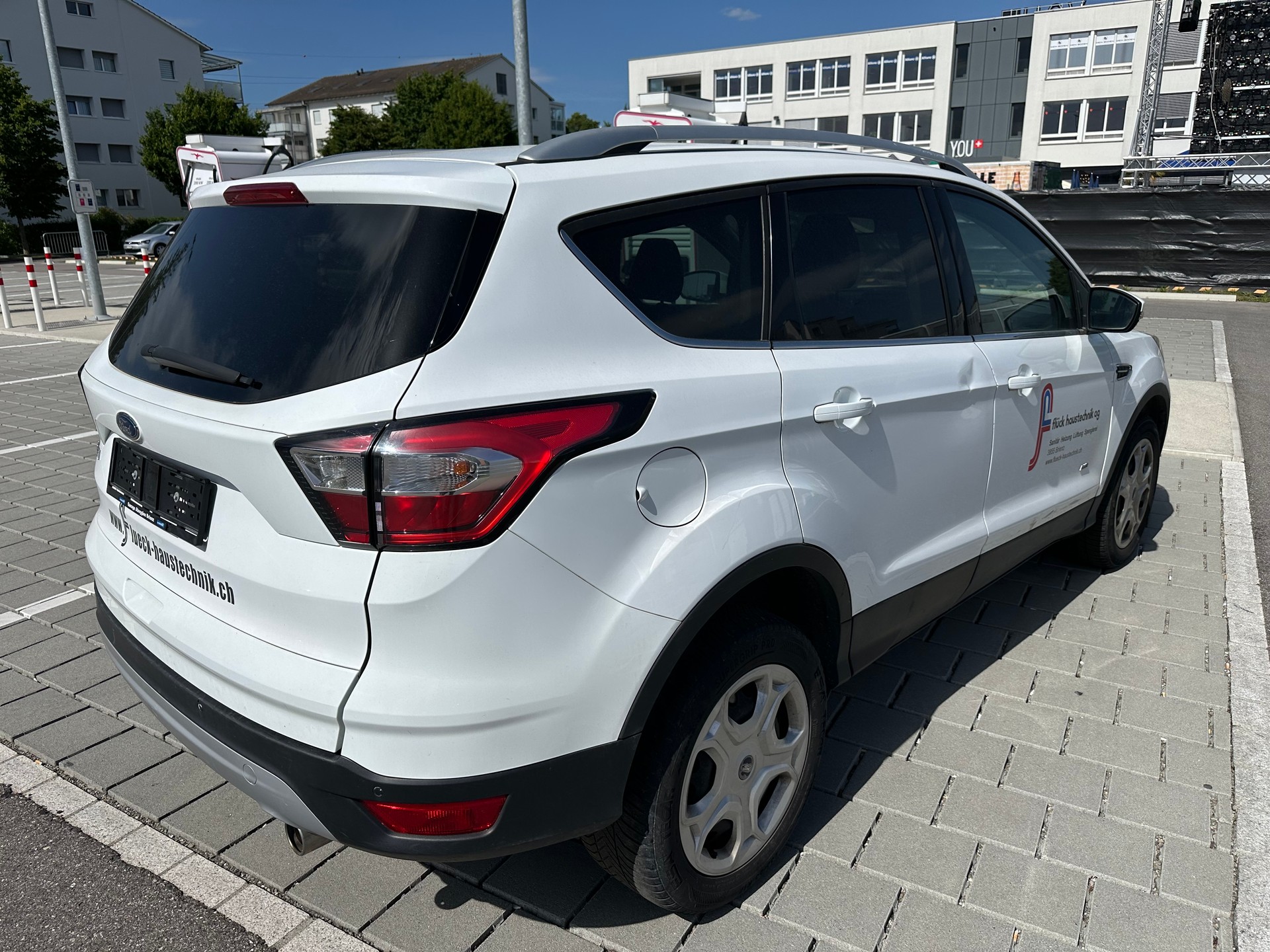 FORD Kuga 2.0 TDCi ST Line 4WD PowerShift-image-3
