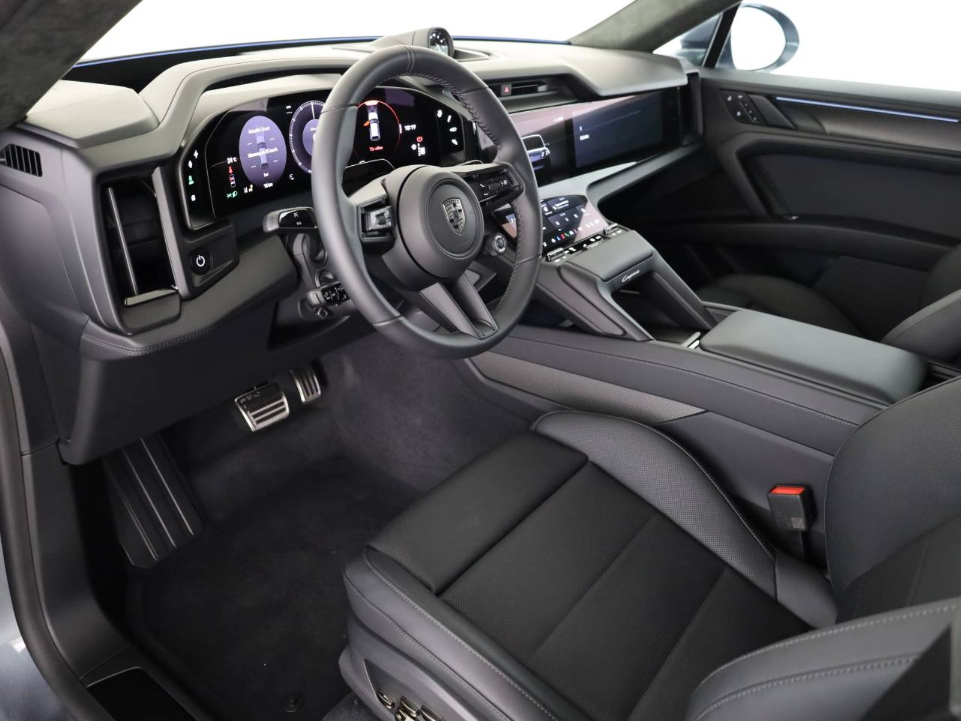 PORSCHE Cayenne Turbo Electric-image-3