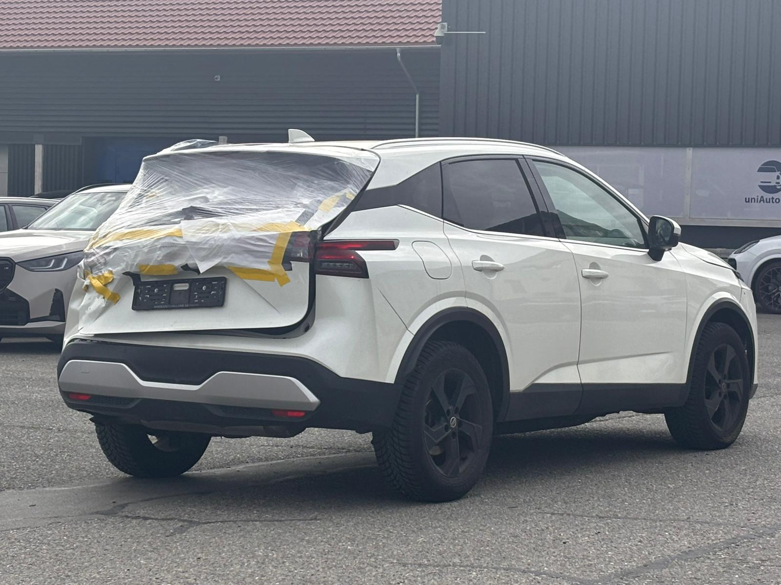 NISSAN Qashqai 1.3 DIG-T MHEV Premiere Edition Xtronic-image-4