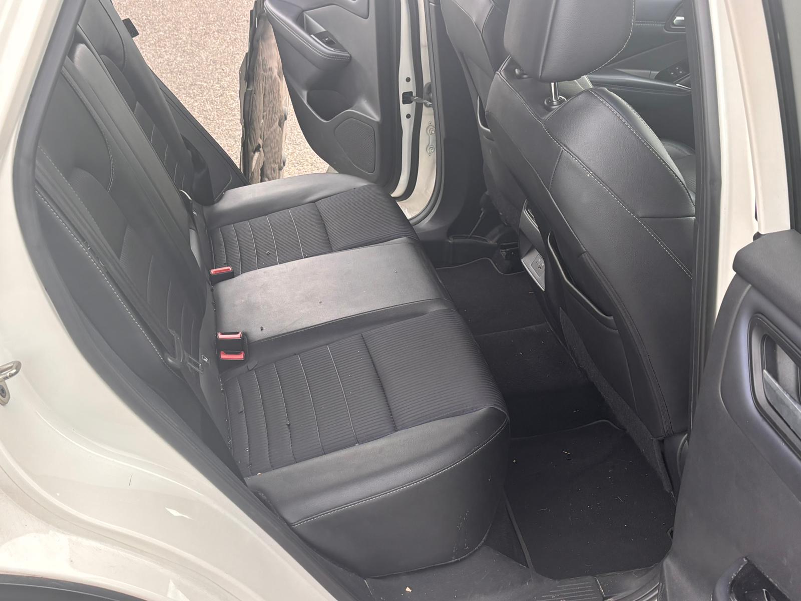 NISSAN Qashqai 1.3 DIG-T MHEV Premiere Edition Xtronic-image-13