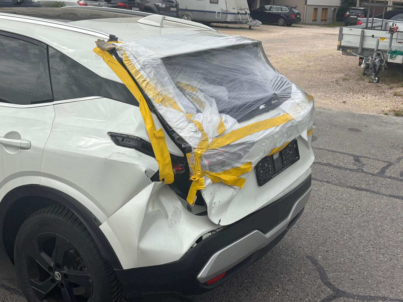 NISSAN Qashqai 1.3 DIG-T MHEV Premiere Edition Xtronic-image-8