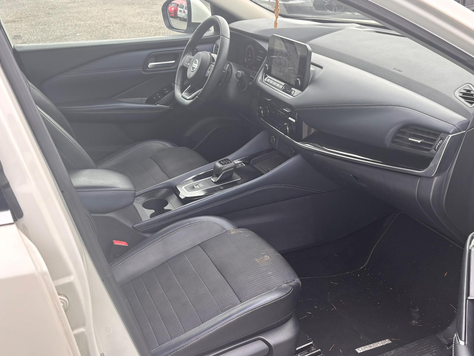 NISSAN Qashqai 1.3 DIG-T MHEV Premiere Edition Xtronic-image-14