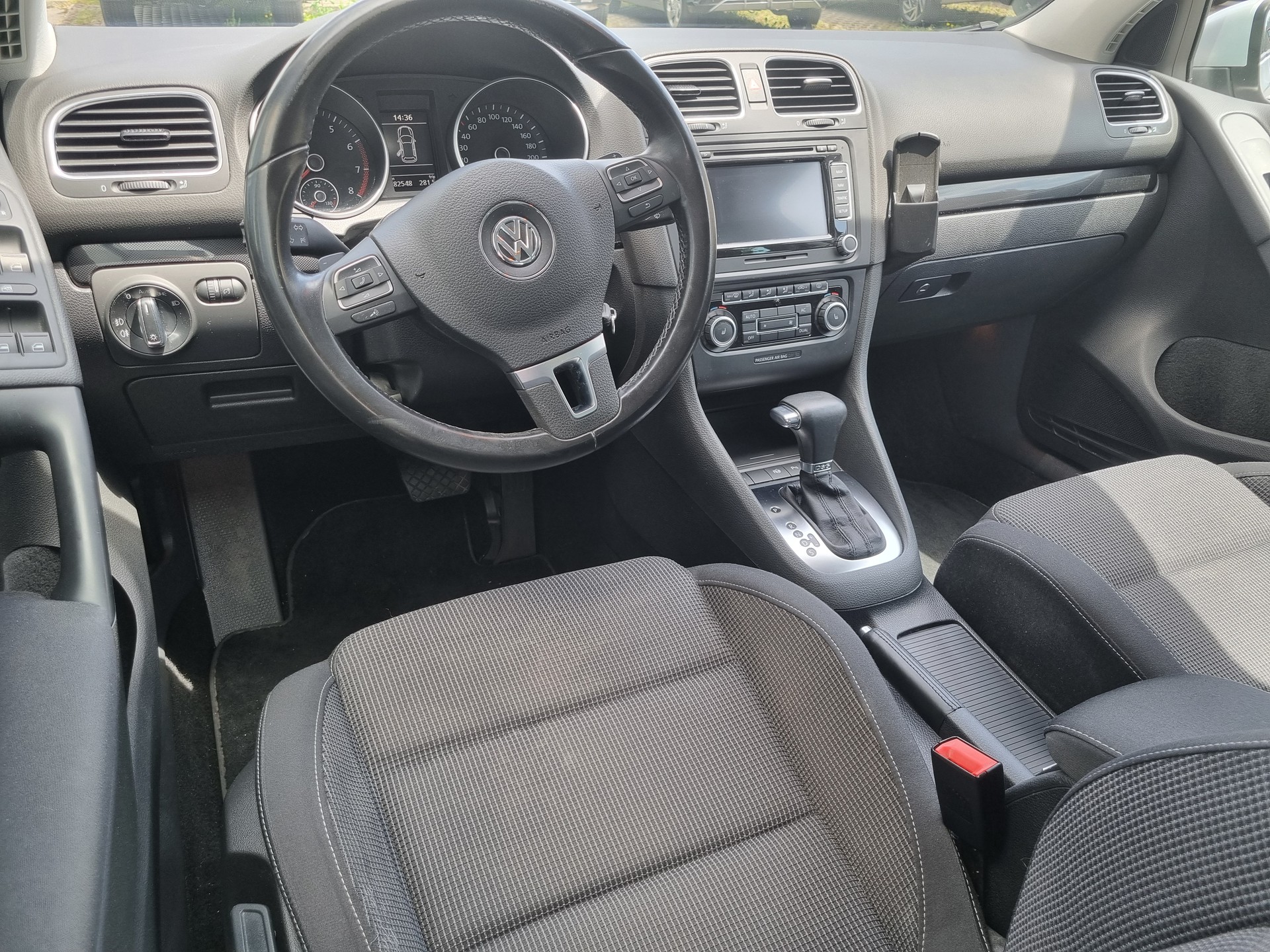 VW Golf 1.4 TSI Team DSG-image-9