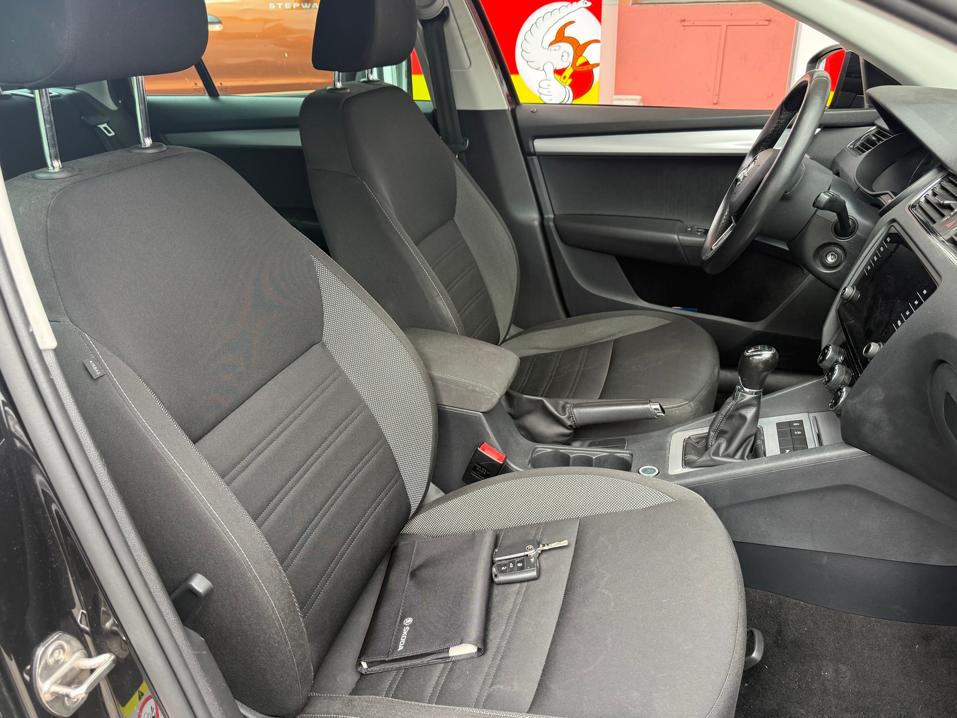 SKODA Octavia Combi 1.5 TSI Clever-image-10