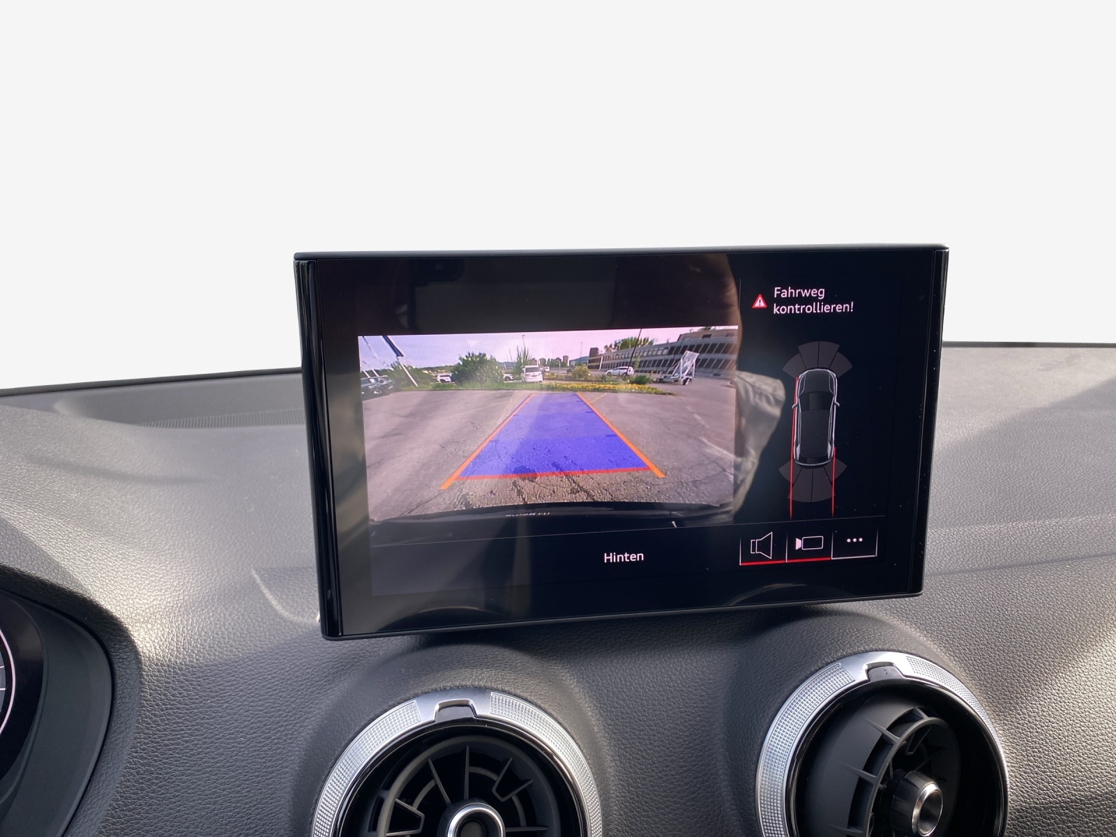 AUDI Q2 35 TFSI advanced S-tronic-image-14
