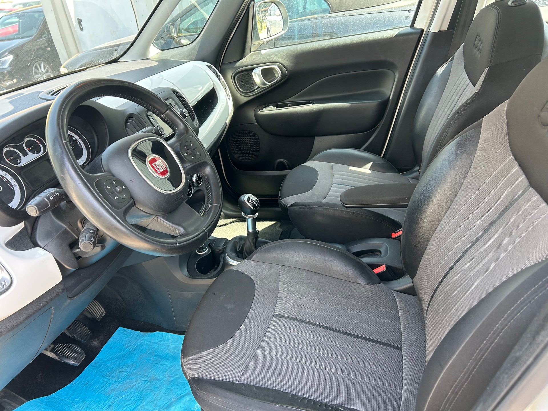 FIAT 500L 1.6 JTD Pop Star-image-7