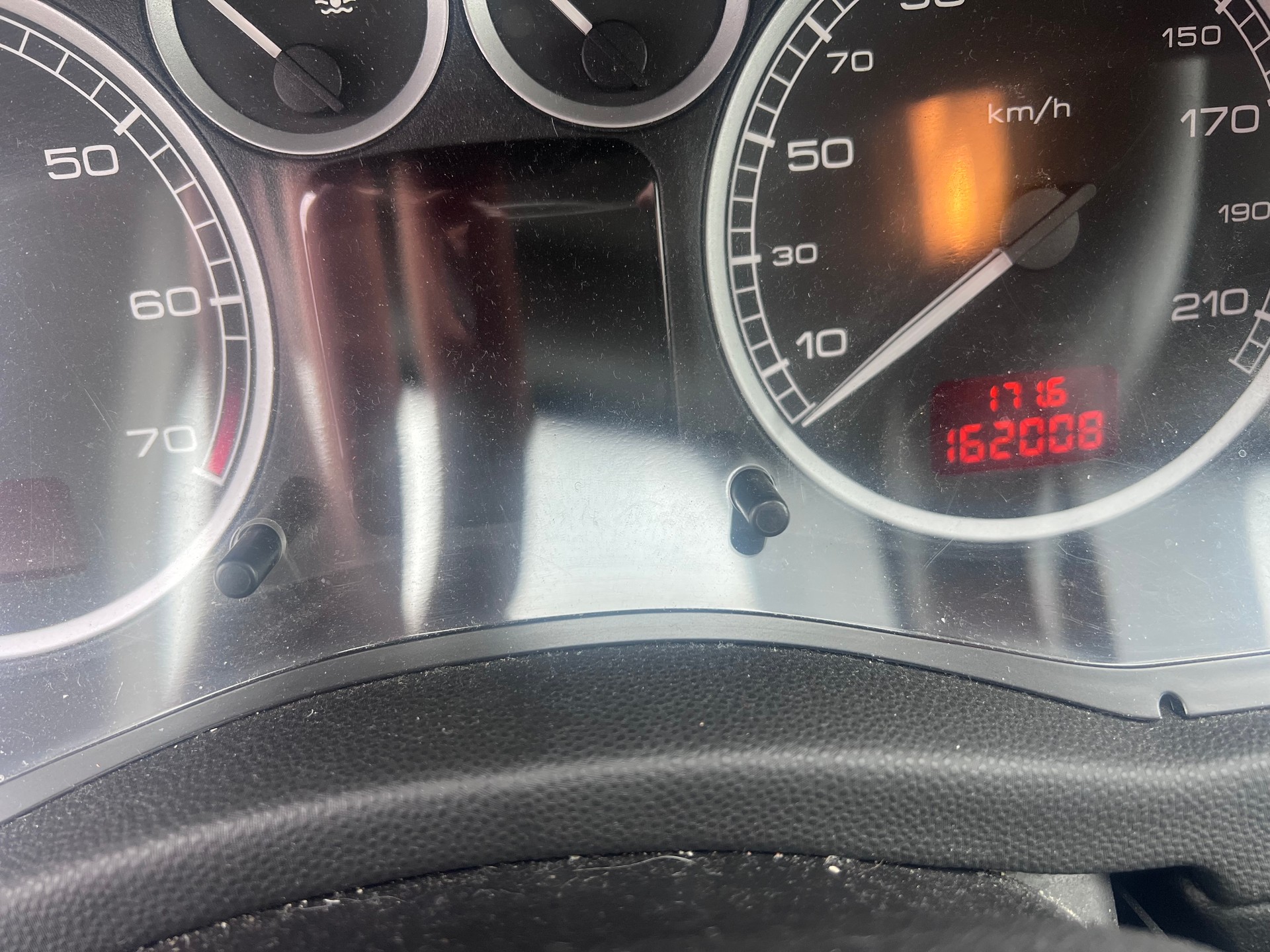 PEUGEOT 307 2.0 16V XS-image-11