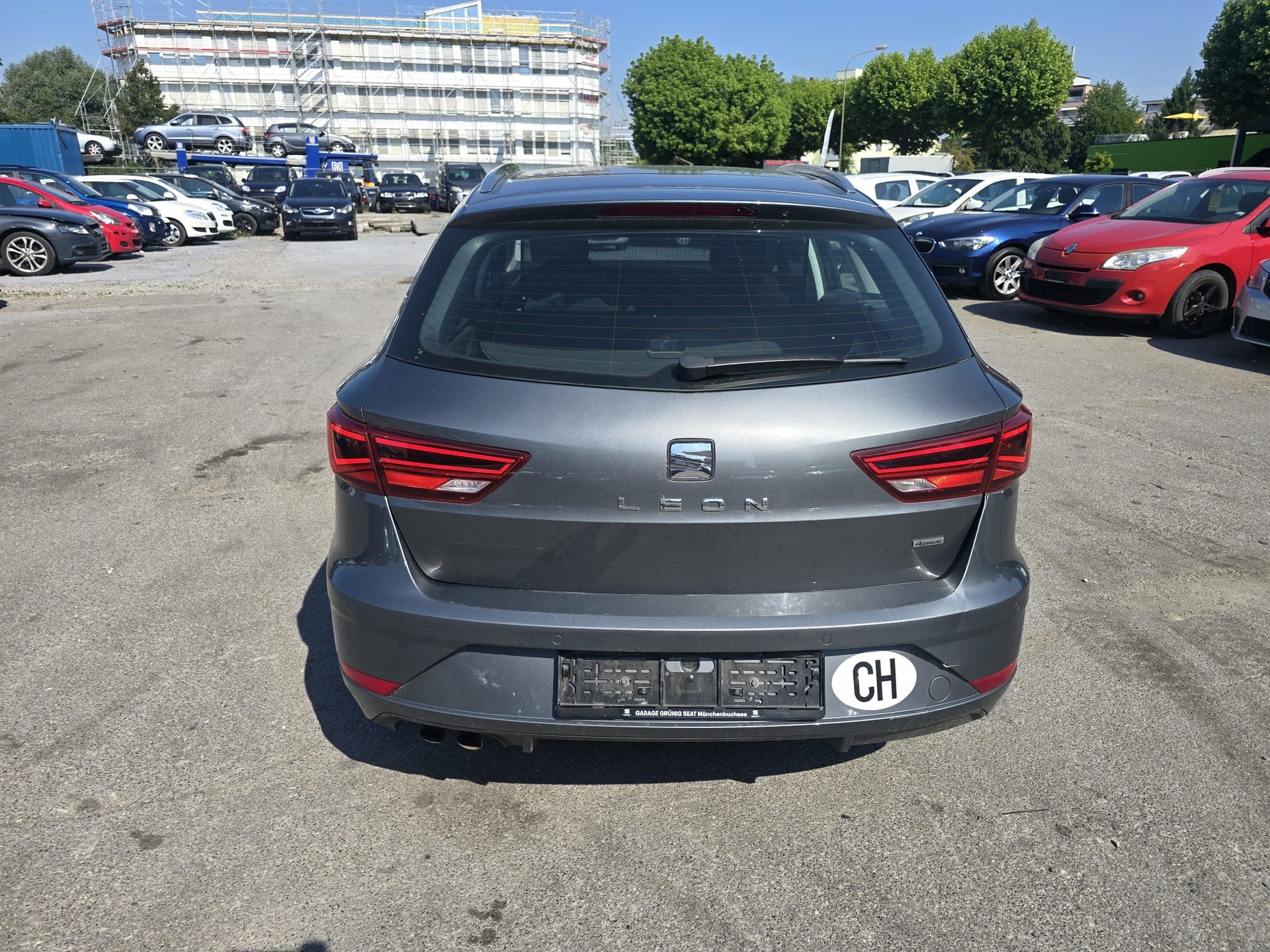 SEAT Leon ST 2.0 TDI CR Style 4Drive DSG-image-5