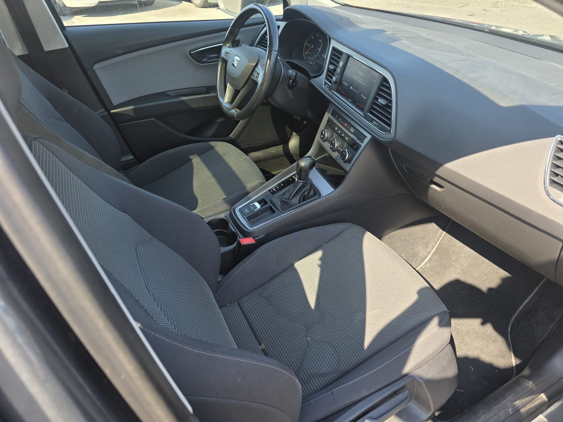 SEAT Leon ST 2.0 TDI CR Style 4Drive DSG-image-13