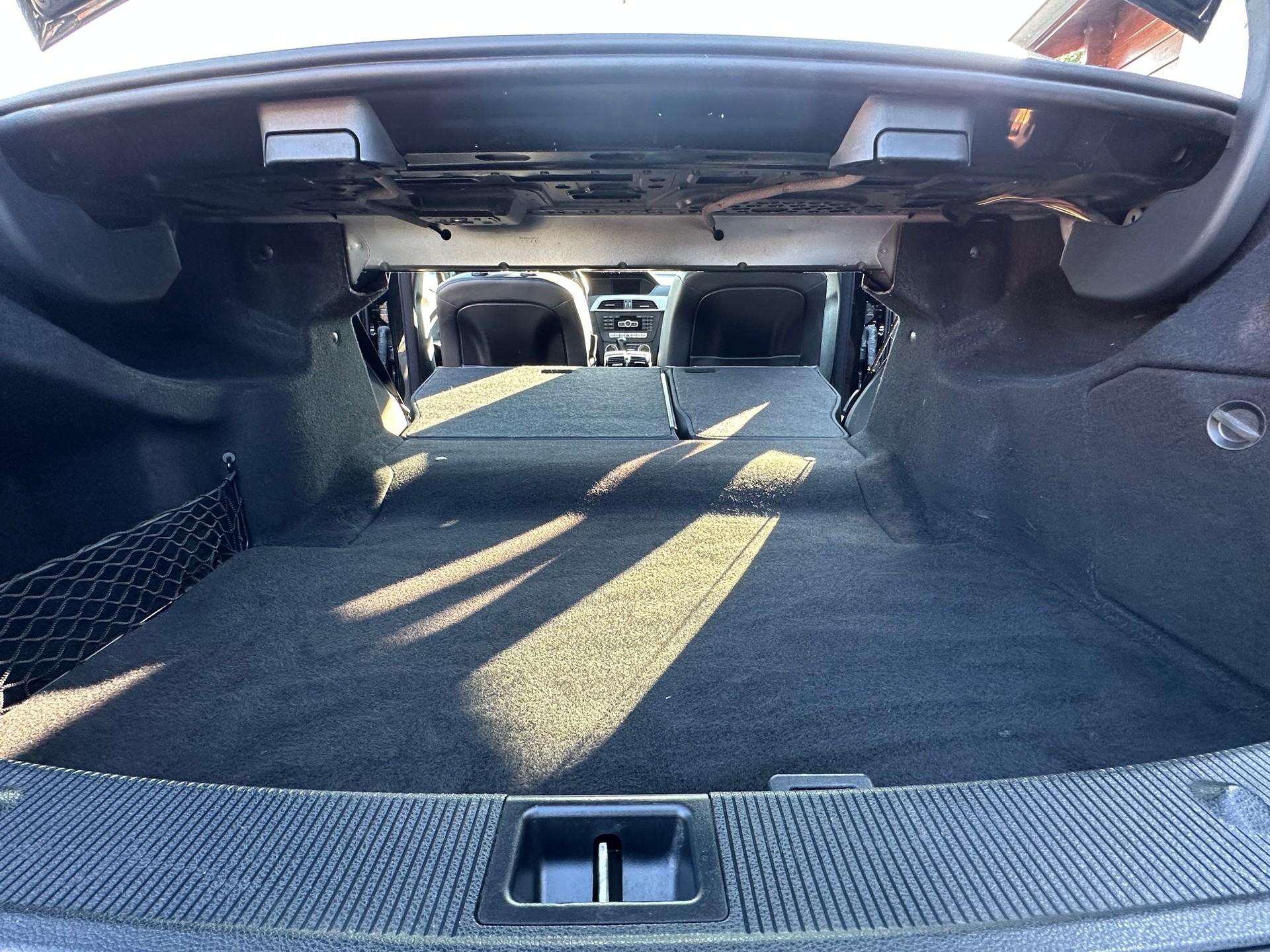 MERCEDES-BENZ C 200 Avantgarde-image-13