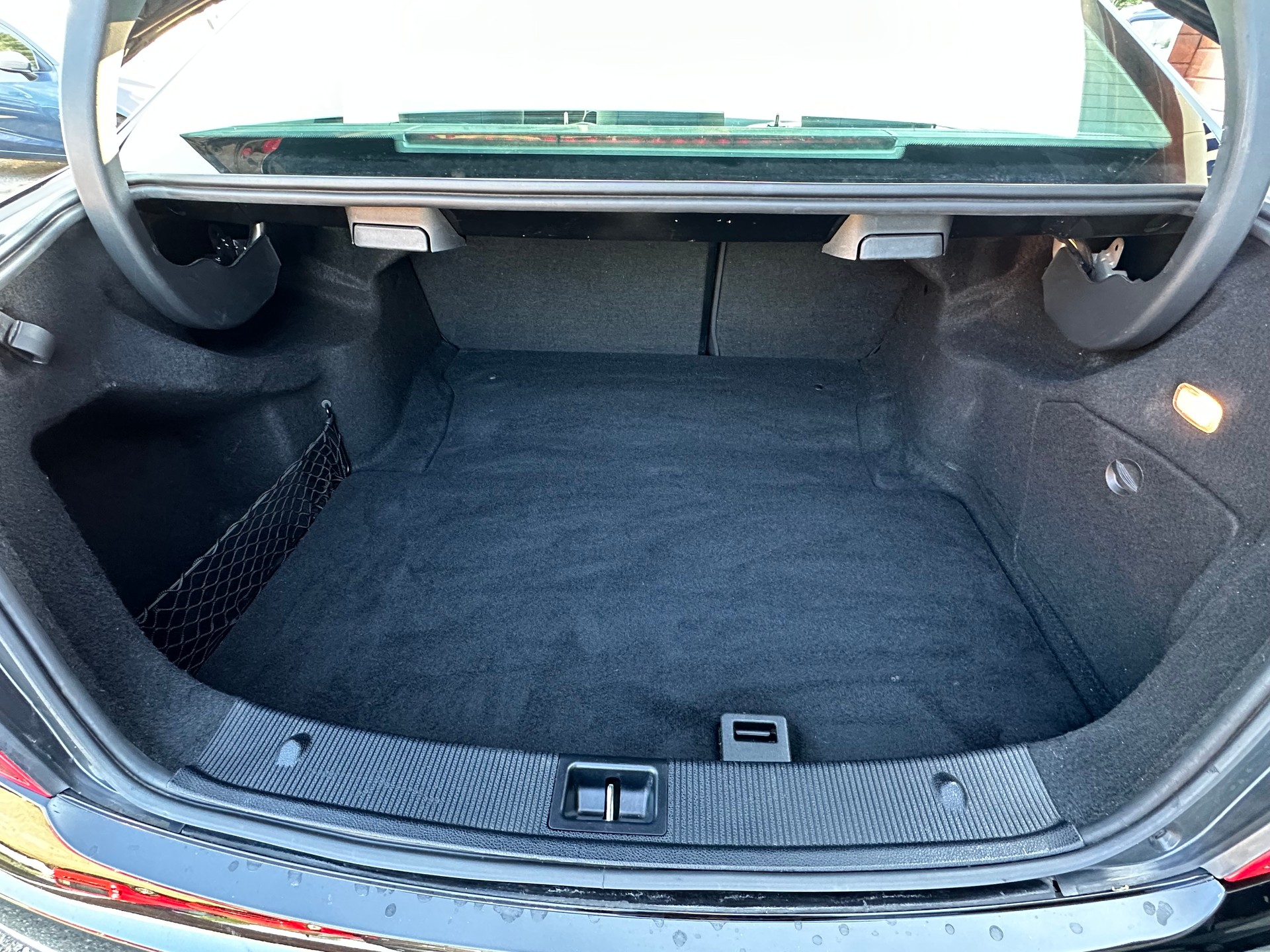 MERCEDES-BENZ C 200 Avantgarde-image-9