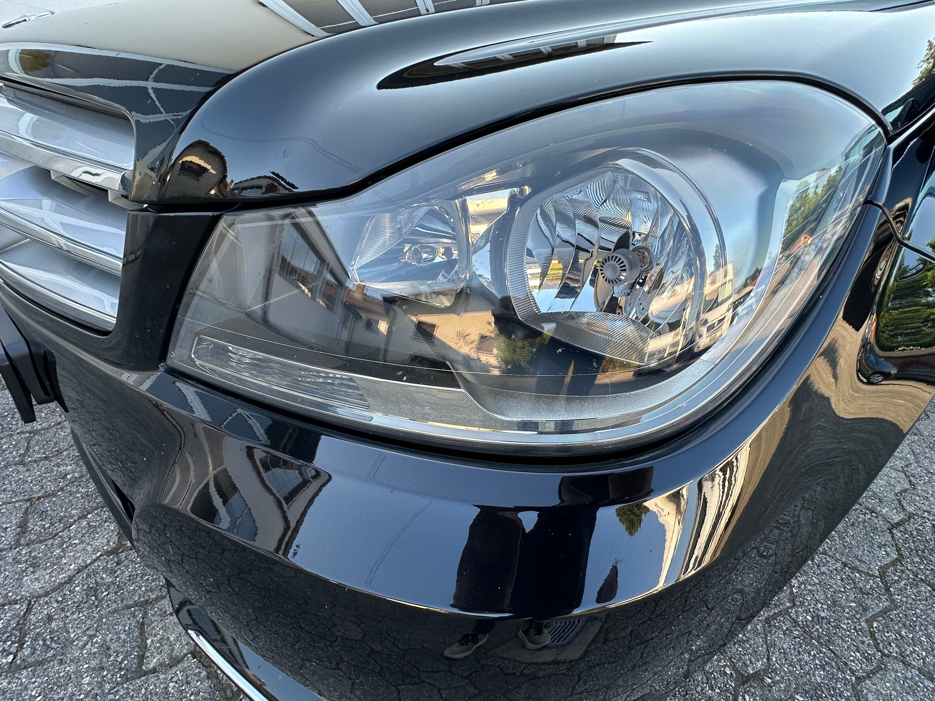 MERCEDES-BENZ C 200 Avantgarde-image-26