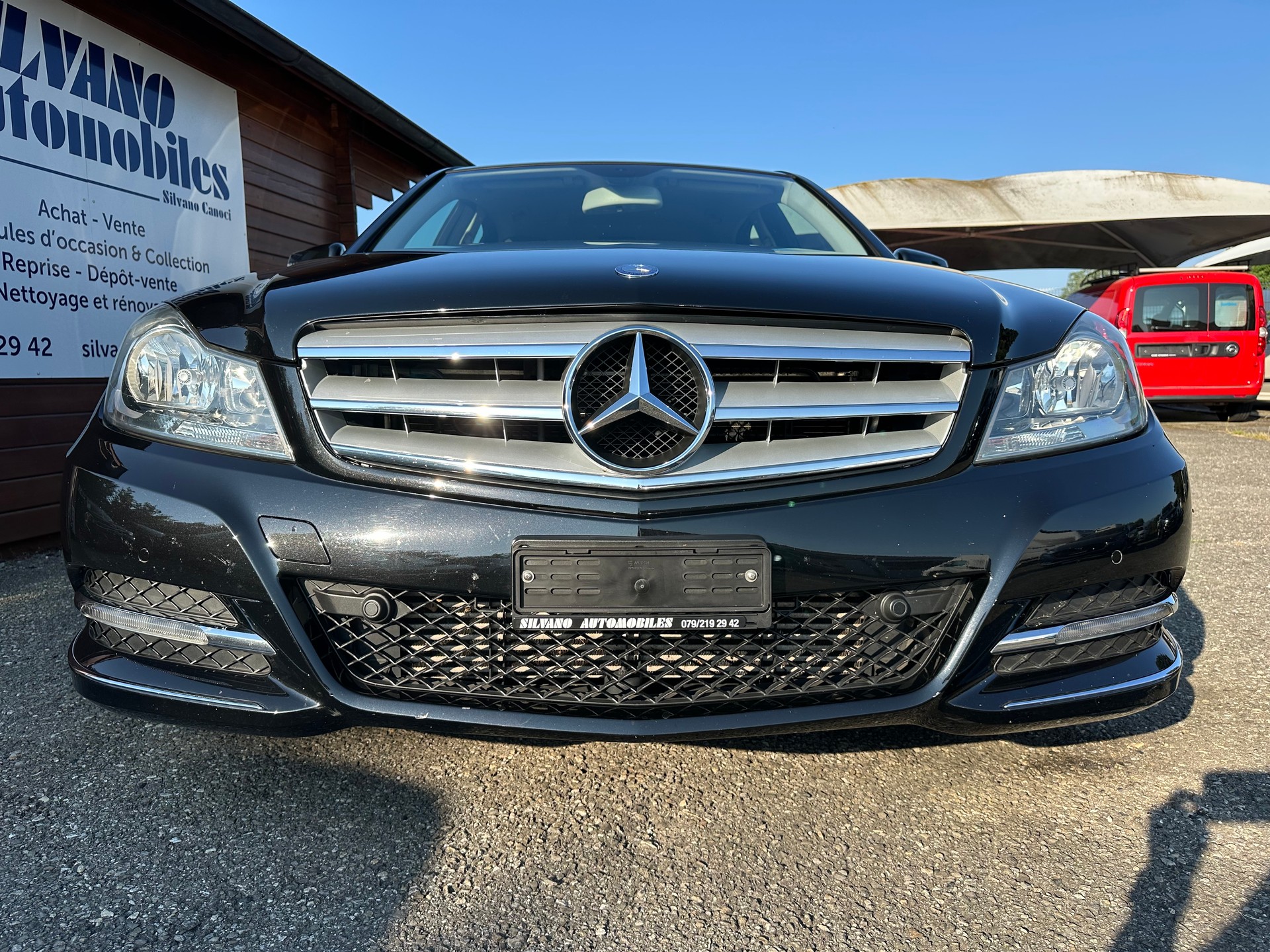 MERCEDES-BENZ C 200 Avantgarde-image-3