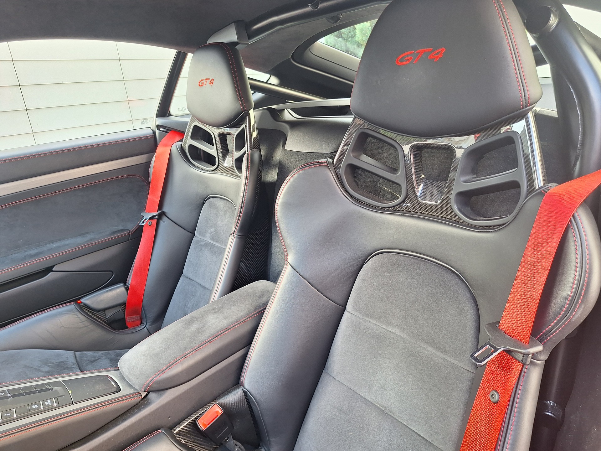 PORSCHE 4.0 GT4-image-5
