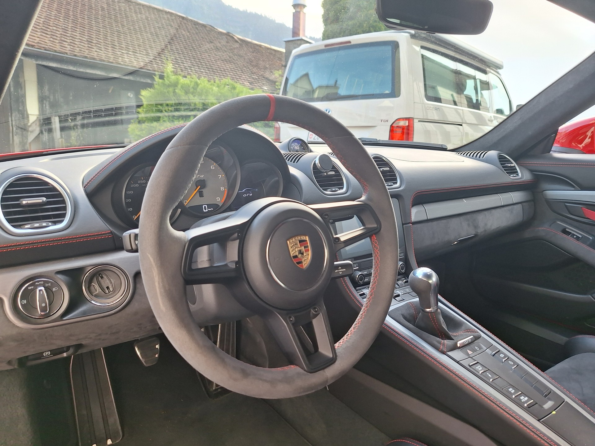 PORSCHE 4.0 GT4-image-4