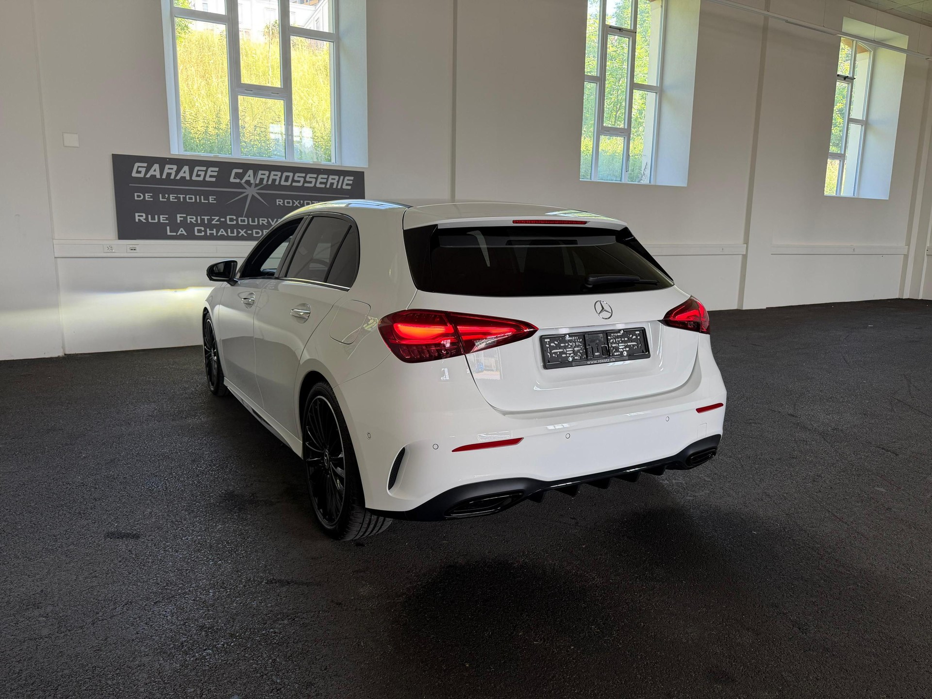 MERCEDES-BENZ A 220 4Matic 8G-DCT-image-1