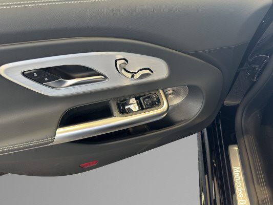 MERCEDES-BENZ CLA SB 220 4M 8G-DCT-image-9