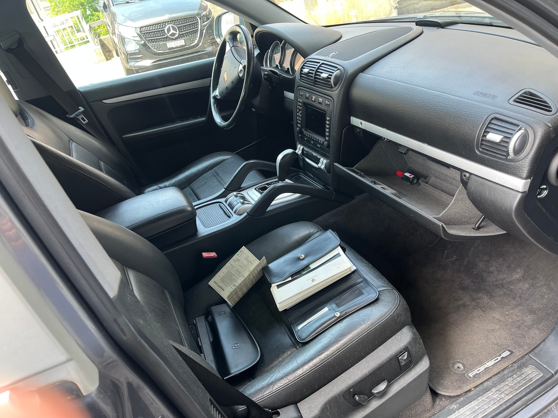 PORSCHE Cayenne S-image-11