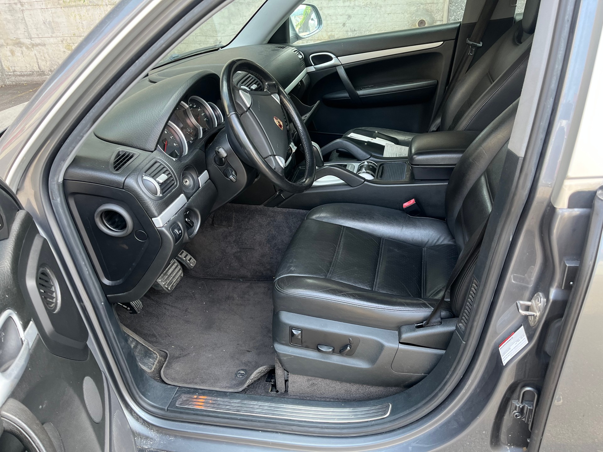 PORSCHE Cayenne S-image-9