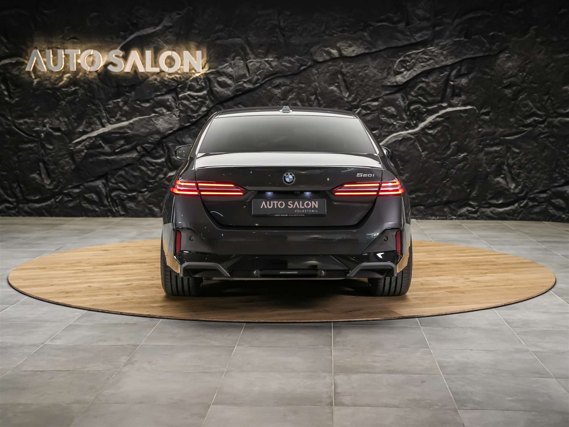 BMW 520i M Sport Steptronic *Werksgarantie*21" Felgen*Head Up*Sitzbelüftung*-image-4