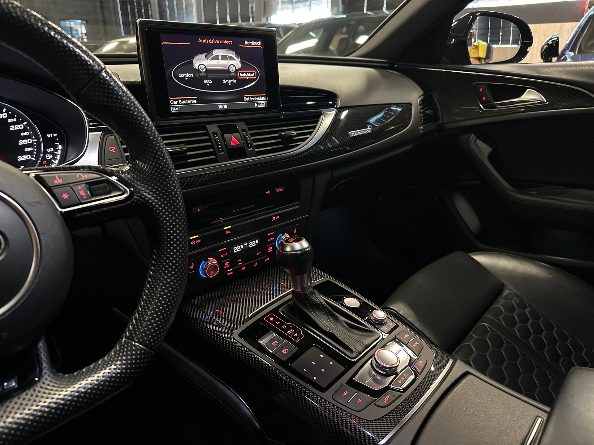 AUDI RS6 Avant 4.0 TFSI V8 quattro Tiptronic-image-19