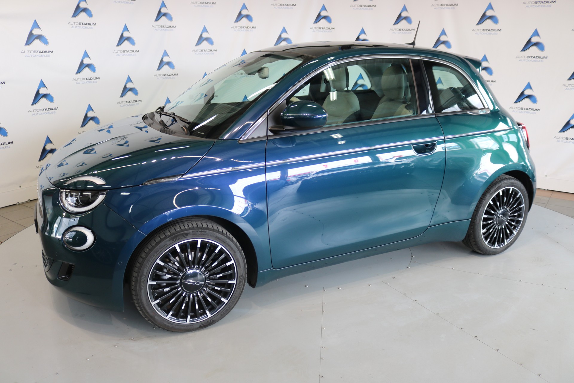 FIAT 500 electric 87 kW La Prima-image-13