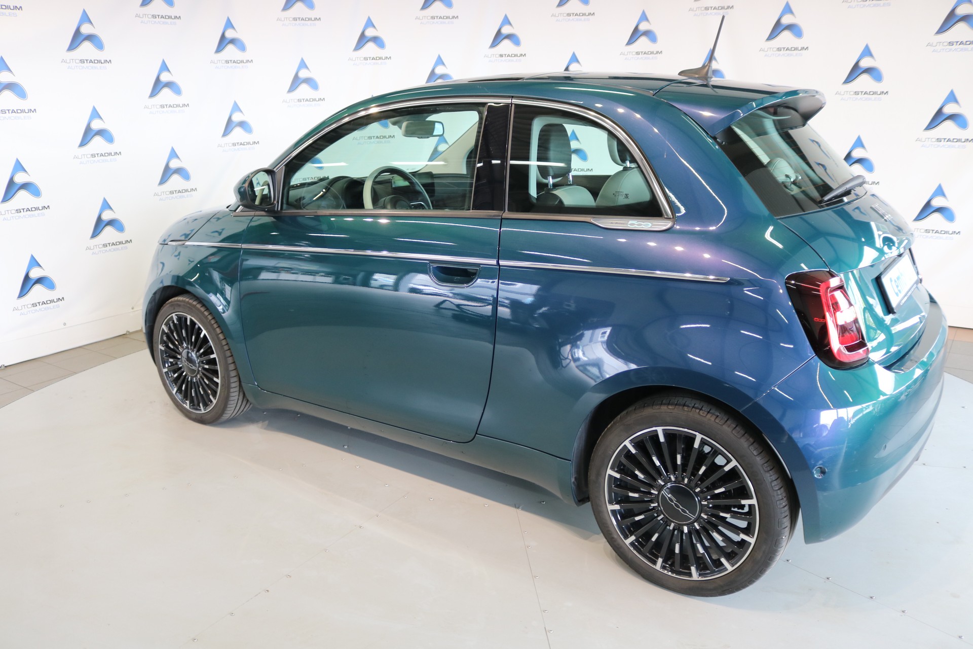 FIAT 500 electric 87 kW La Prima-image-17