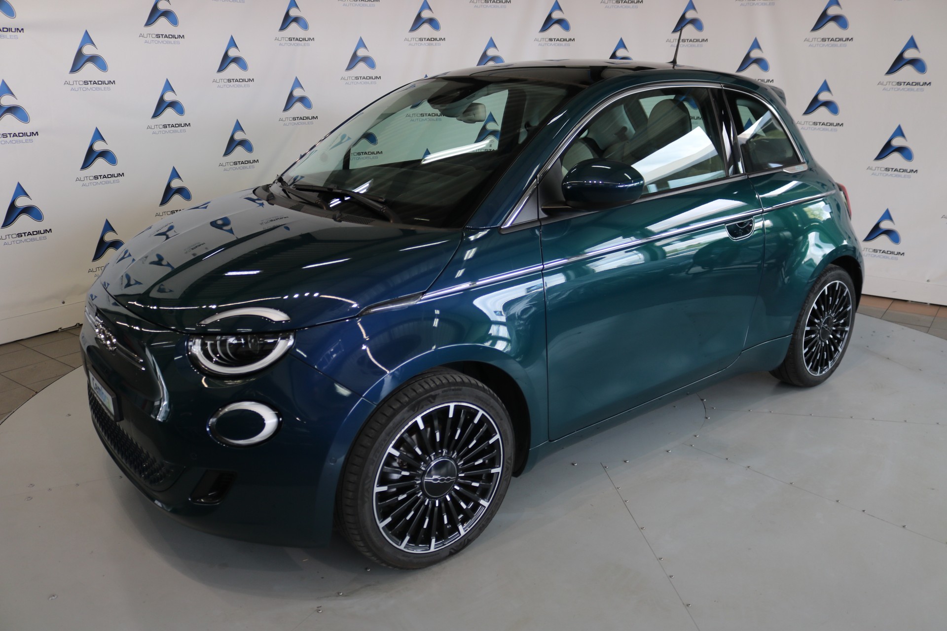FIAT 500 electric 87 kW La Prima-image-11