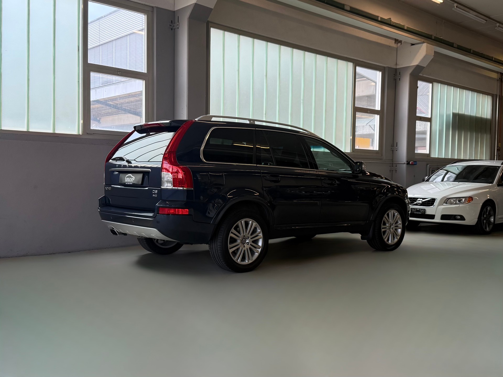 VOLVO XC90 D5 AWD Summum Geartronic-image-5