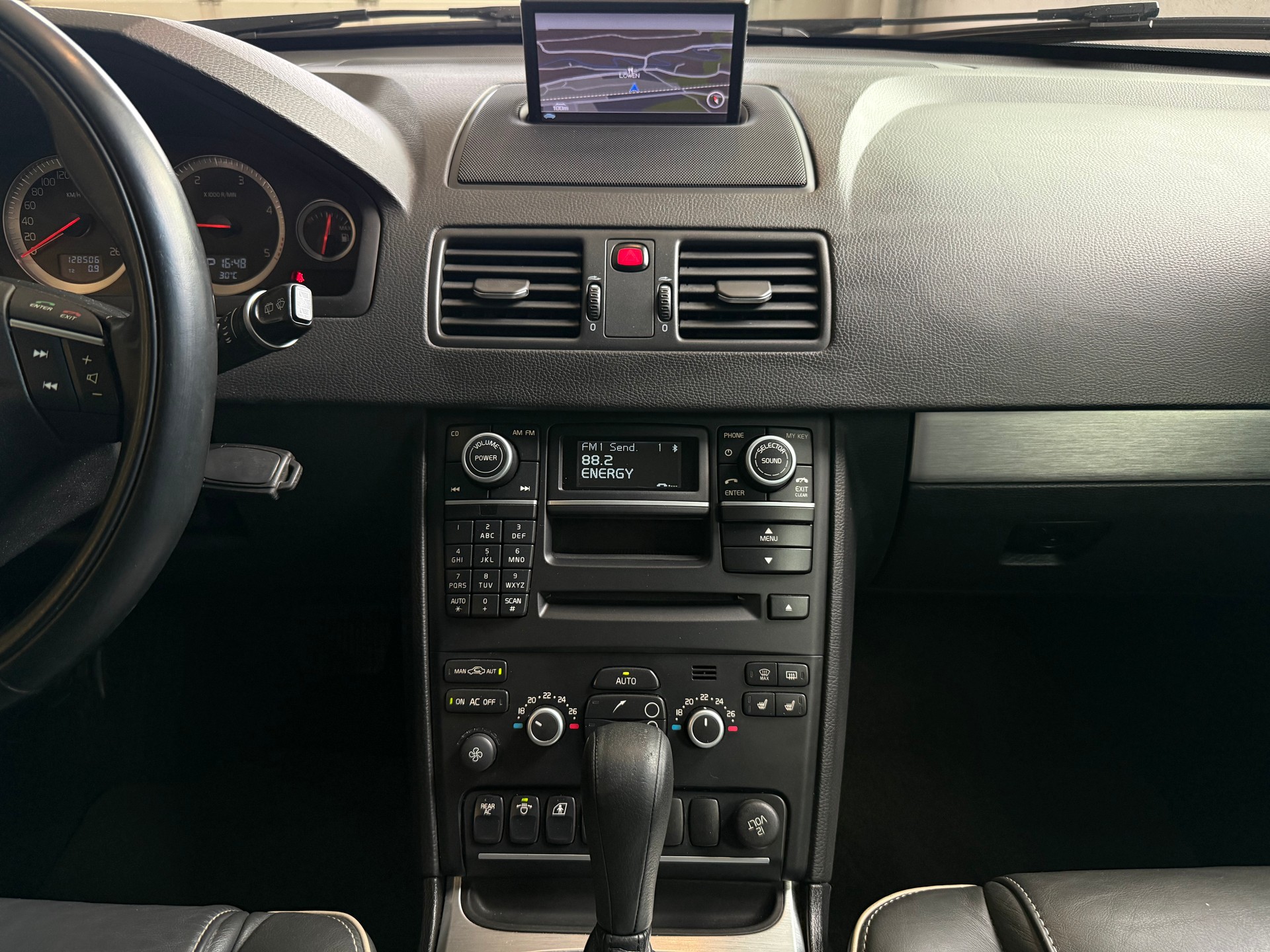 VOLVO XC90 D5 AWD Summum Geartronic-image-15