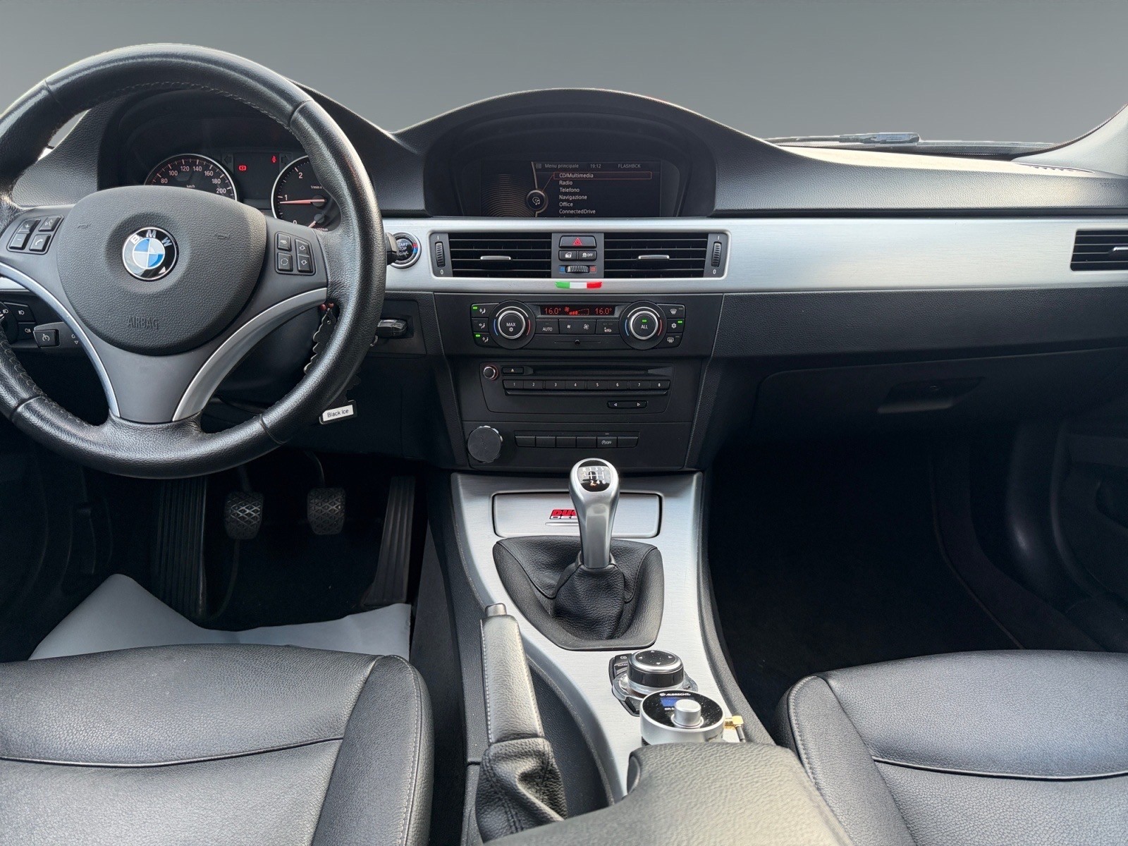 BMW 320d Touring Dynamic Edition *FRISCH SERVICE*FRISCH MFK*-image-10