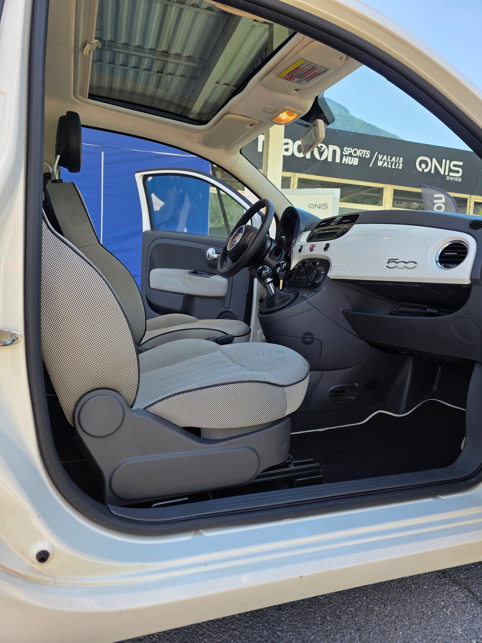 FIAT 500 1.4 16V Matt Black-image-12