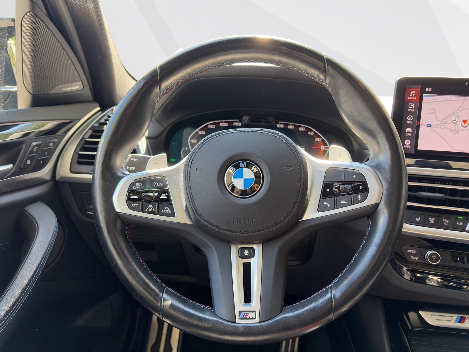 BMW X3 M40i xDrive-image-11