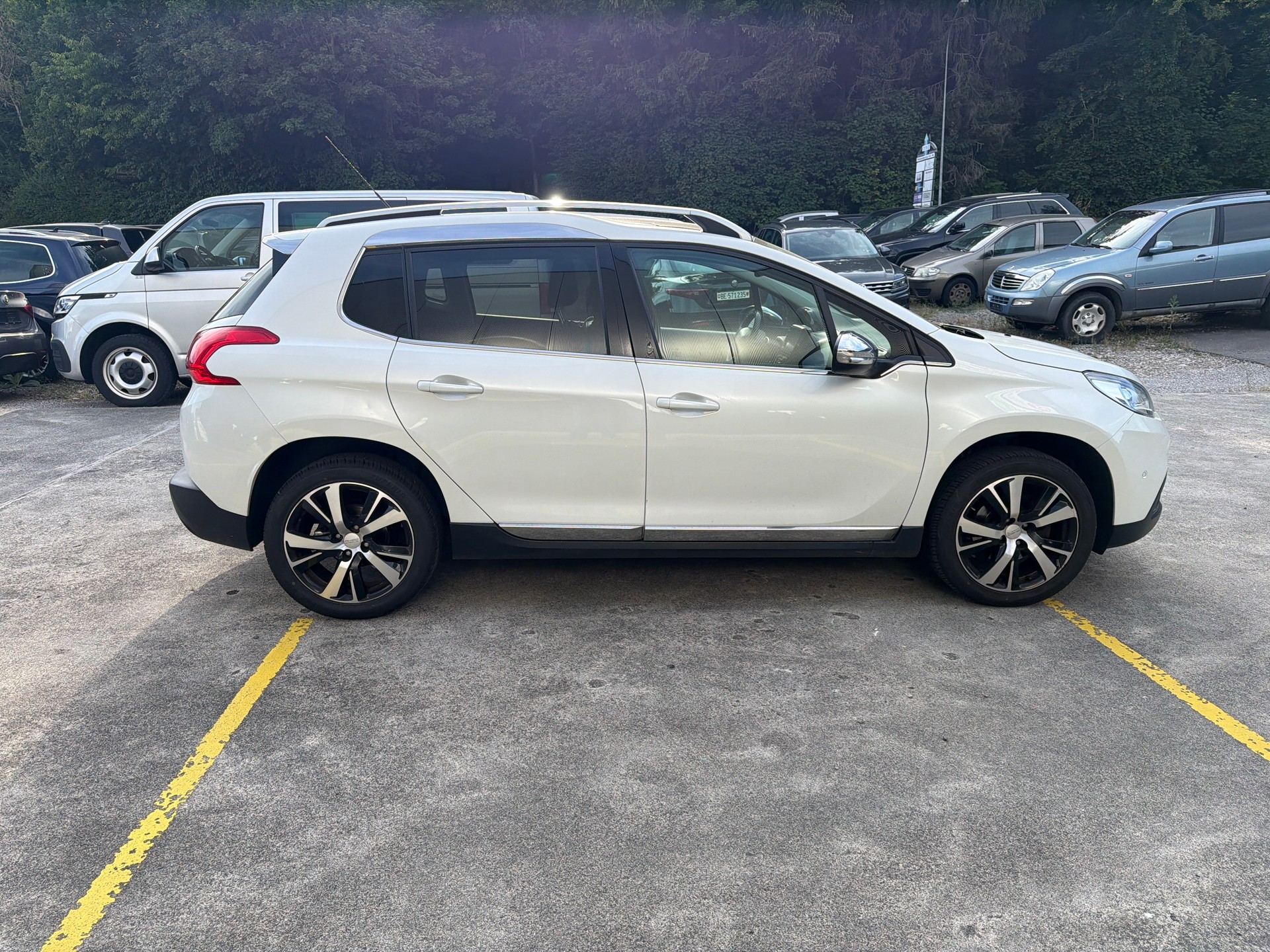 PEUGEOT 2008 1.6 VTI Féline-image-4