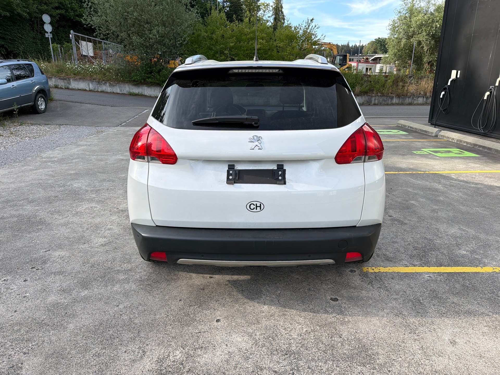 PEUGEOT 2008 1.6 VTI Féline-image-2