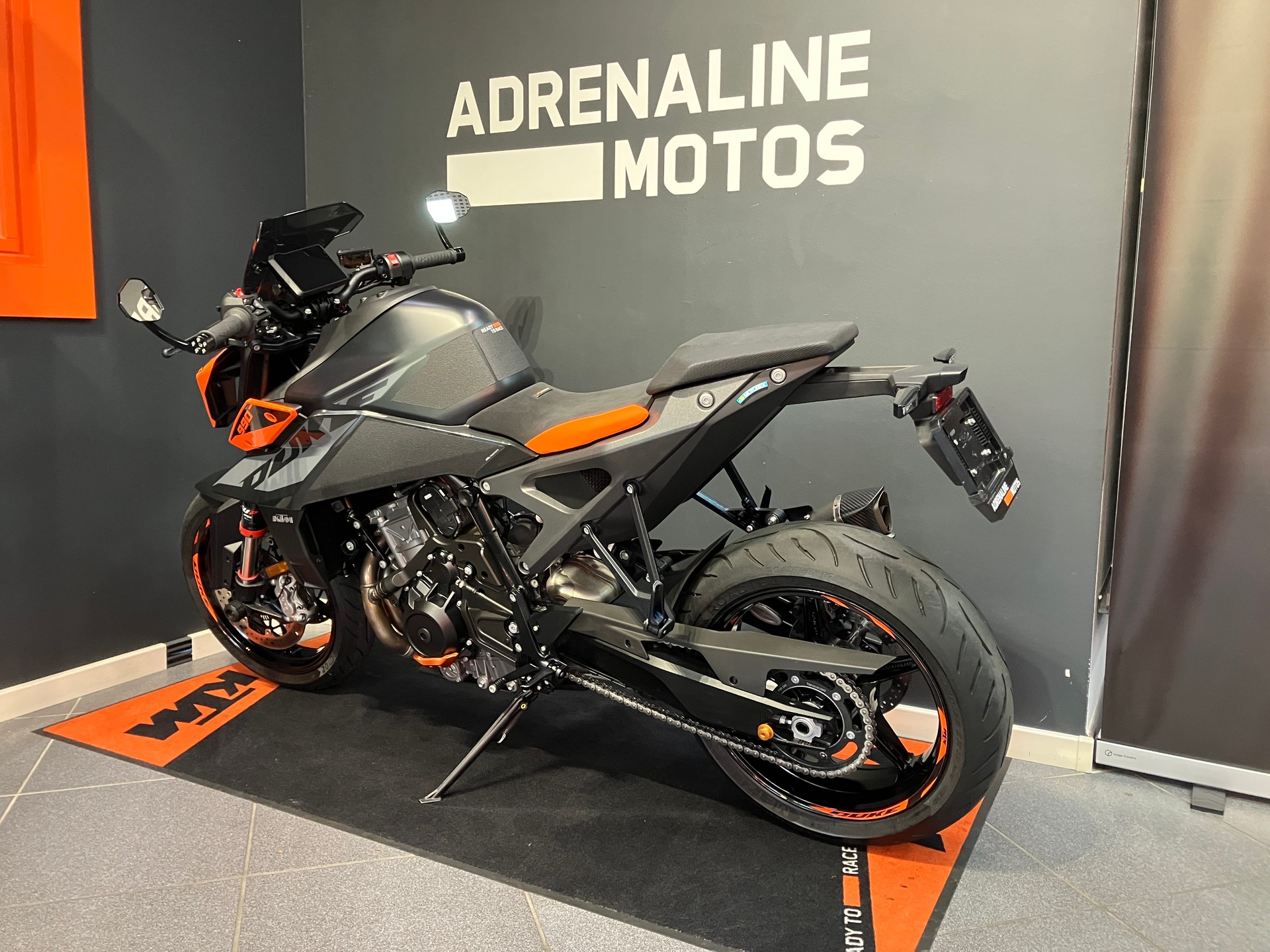 KTM 990 Duke-image-4