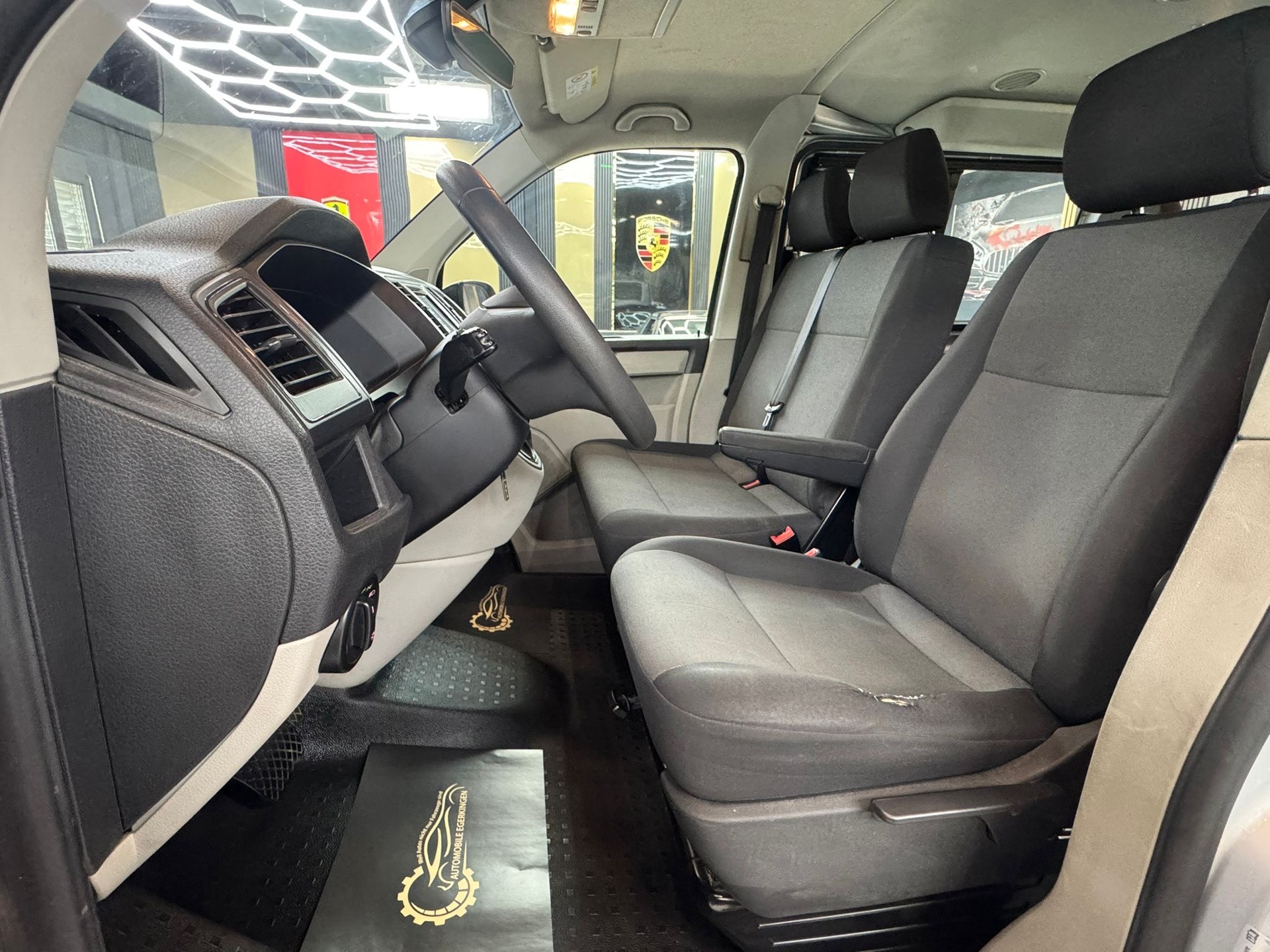 VW T6 2.0 TDI 4Motion DSG 9 Plätzer-image-9