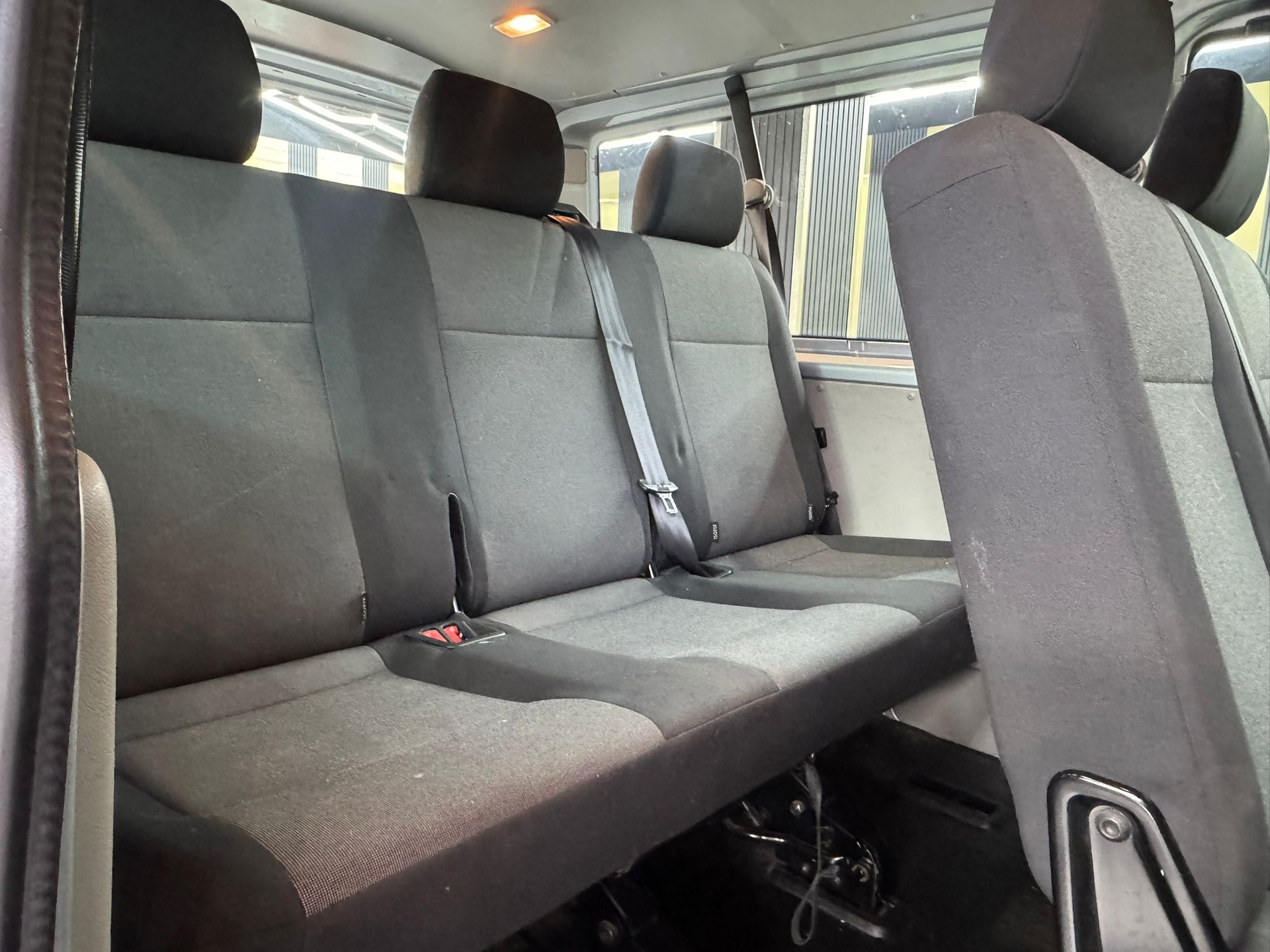 VW T6 2.0 TDI 4Motion DSG 9 Plätzer-image-15