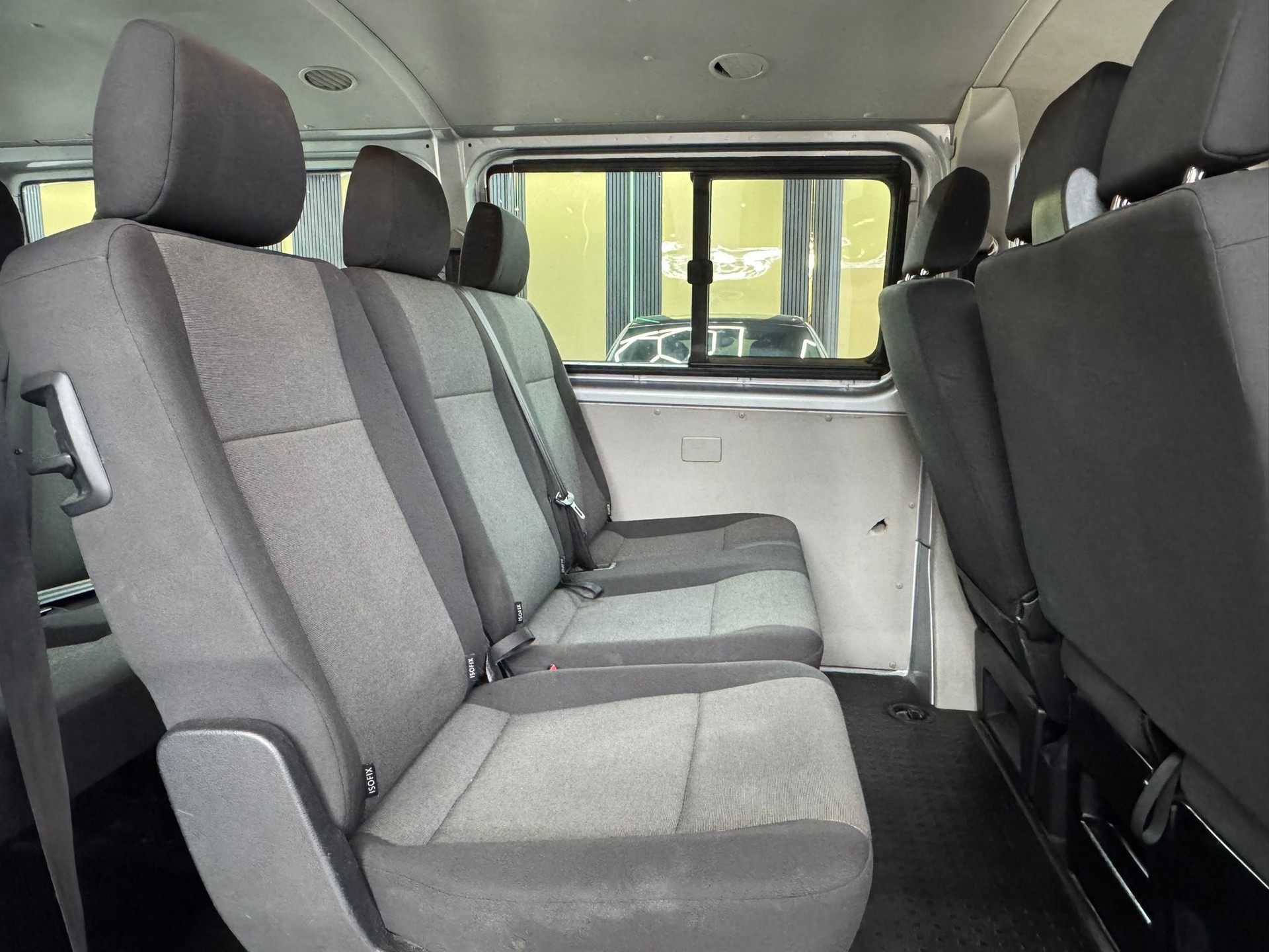 VW T6 2.0 TDI 4Motion DSG 9 Plätzer-image-14