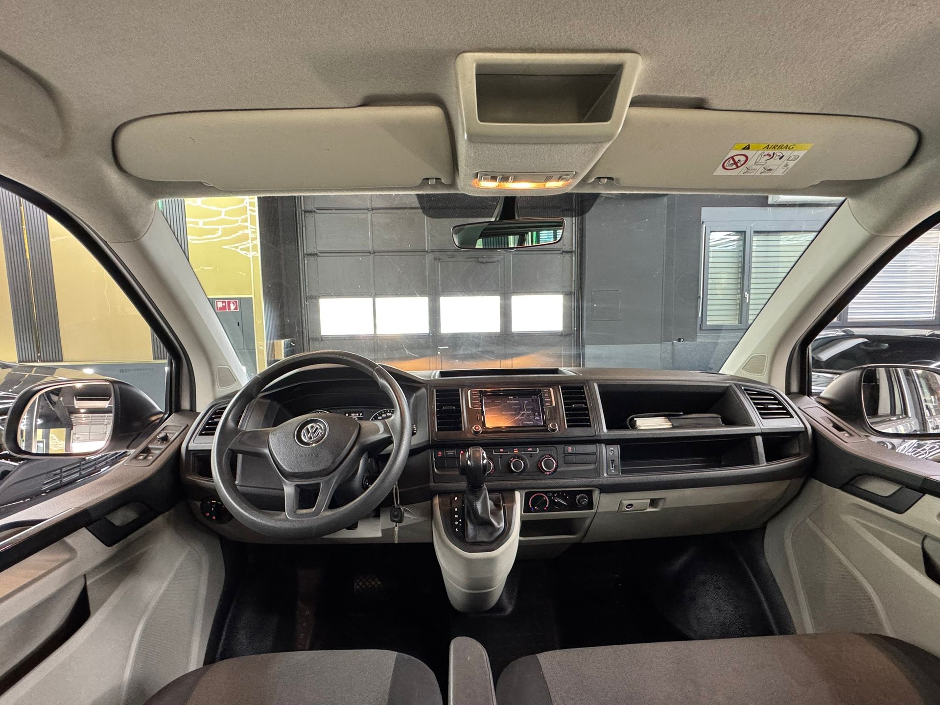 VW T6 2.0 TDI 4Motion DSG 9 Plätzer-image-12
