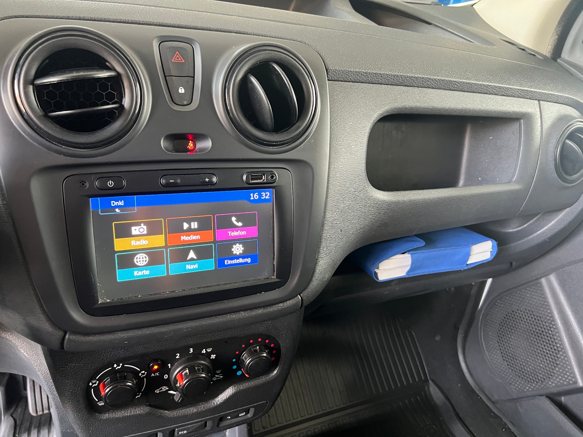 DACIA Dokker Van TCe 115 S&S Ambiance-image-7