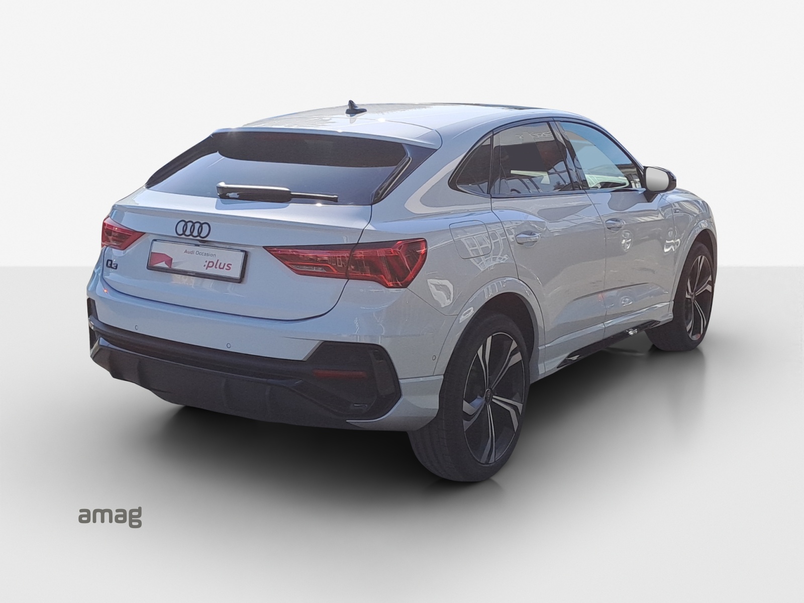 AUDI Q3 Sportback 35 TFSI S line Attraction S-tronic-image-4