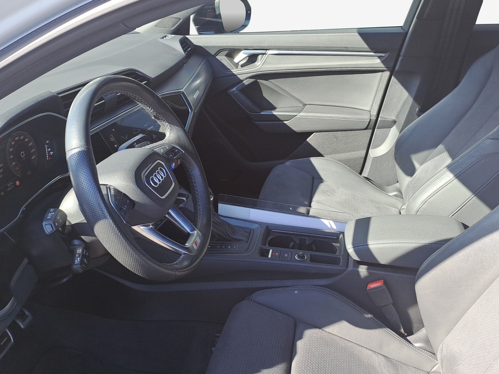 AUDI Q3 Sportback 35 TFSI S line Attraction S-tronic-image-7
